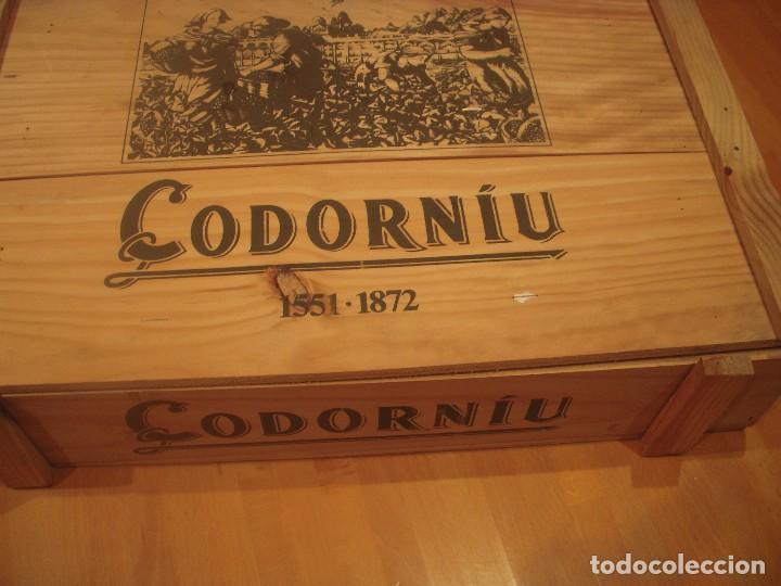 Cajas y cajitas met&aacute;licas: Caja de madera Codorniu - Foto 4