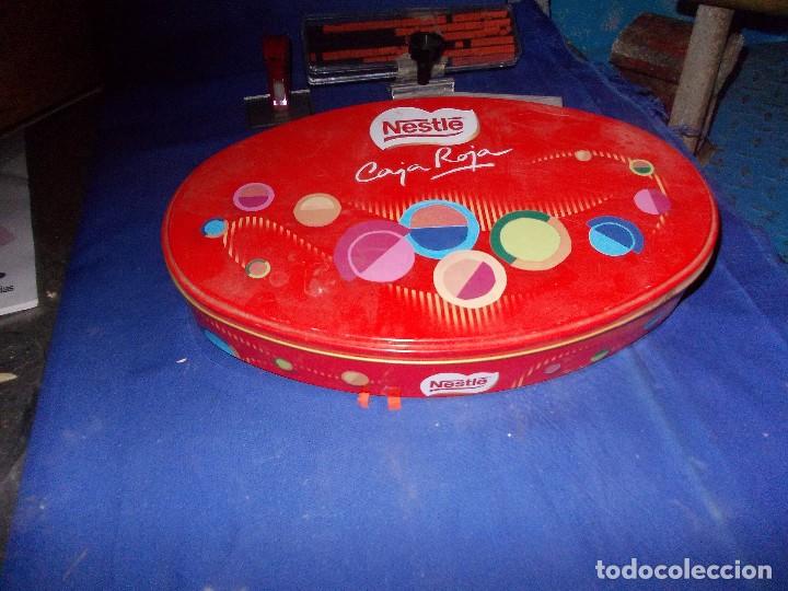 Cajas y cajitas met&aacute;licas: caja roja de nestle - Foto 1