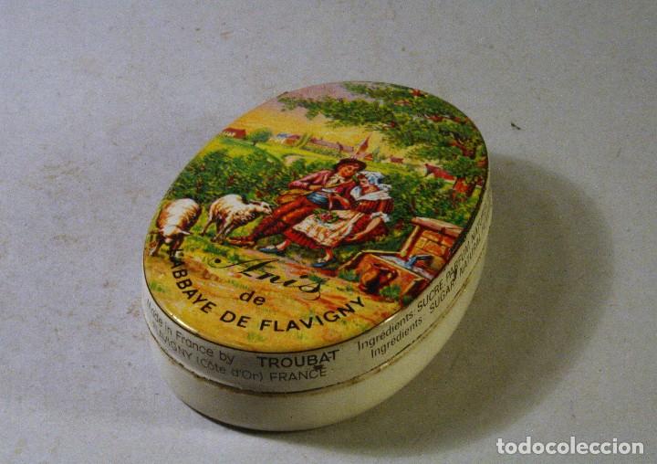 Casse e cassette metalliche: Cajita pl&aacute;stico tapa met&aacute;l. Anis de l'abbaye de Flavigny 8,5x6 cms