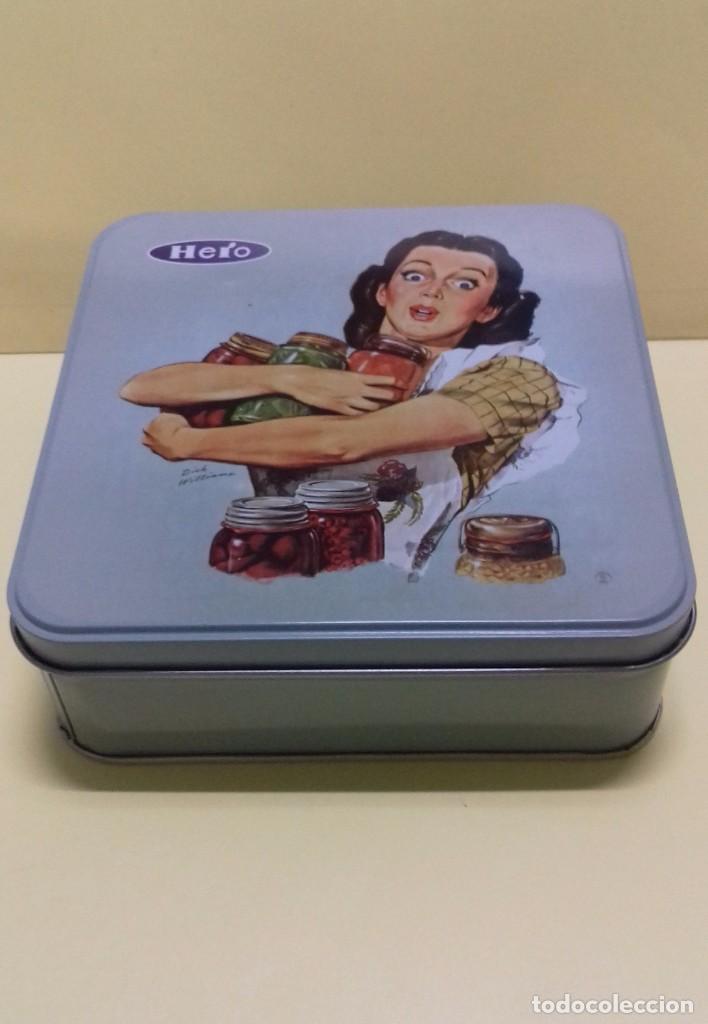 Blechdosen und Kisten: Caja met&aacute;lica cuadrada publicidad HERO. Medidas = 15 x 15 cm. Altura: 6 cm.