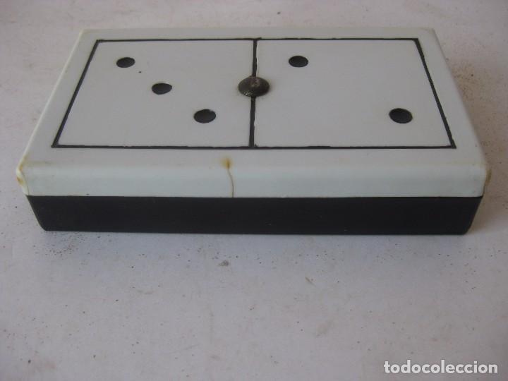 Blechdosen und Kisten: Caja de pl&aacute;stico con forma de ficha de domino, para fichas de domino o juego de mesa
