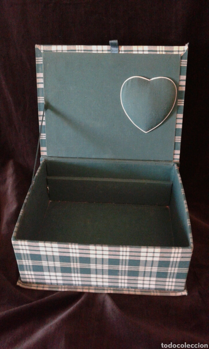 Cajas y cajitas met&aacute;licas: Caja cart&oacute;n costurero vintage forrada tela