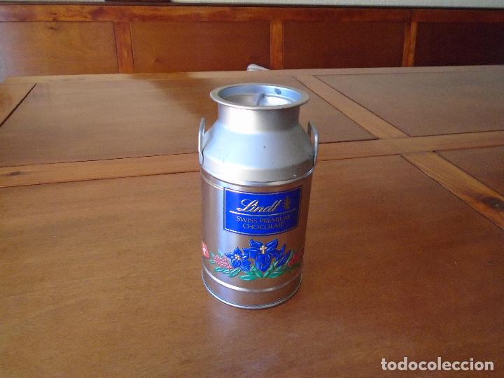 Cajas y cajitas met&aacute;licas: LECHERA DE HOJALATA DE BOMBONES - Foto 5