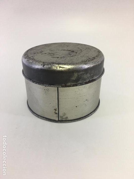 Cajas y cajitas met&aacute;licas: CAJA METALICA DE NO SE QUE, NO TIENE NI MARCAS, NI LOGOS