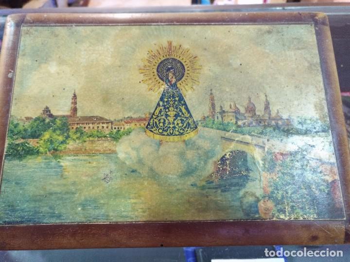 Cajas y cajitas met&aacute;licas: Antigua caja de madera de la Virgen del Pilar.