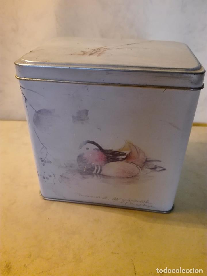 Caixas e caixinhas met&aacute;licas: CAJA DECORADA CON PAJARITO - METALICA - 12 X 9 X 12 CM. ALTO