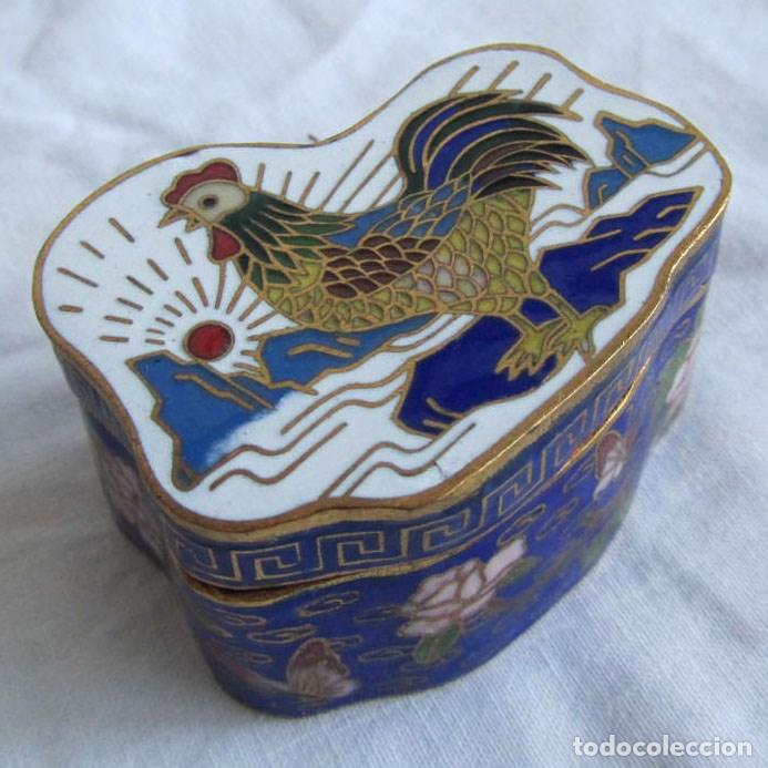 Bo&icirc;tes et petites bo&icirc;tes m&eacute;talliques: Caja cajita de lat&oacute;n lacado Gallo cantando al amanecer