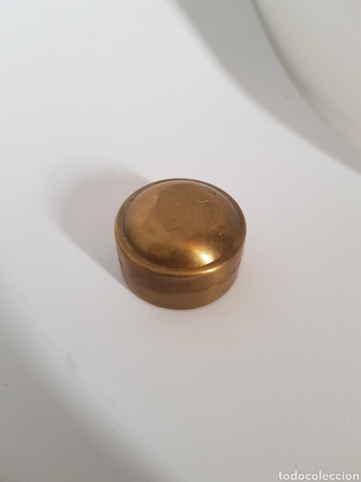 Blechdosen und Kisten: Cajita en bronce
