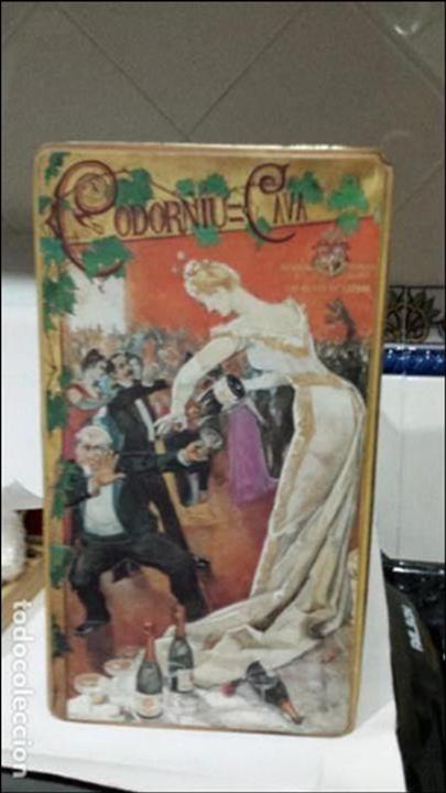 Cajas y cajitas met&aacute;licas: Caja litografiada codorniu.FUETA DE VENTA.