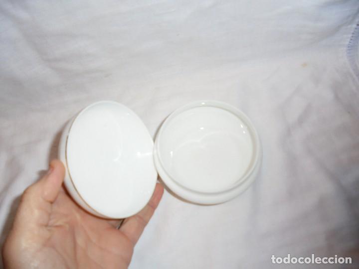 Cajas y cajitas met&aacute;licas: CAJITA  DE OPALINA CON LA TAPA DECORADA A MANO - Foto 10