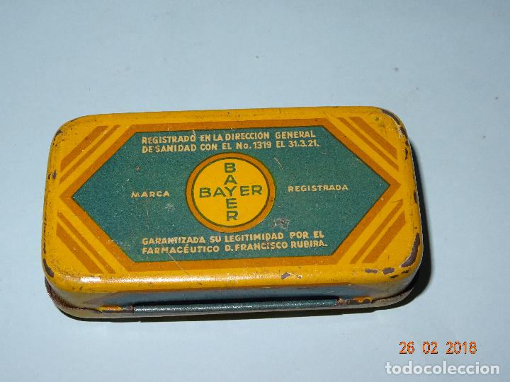 Bo&icirc;tes et petites bo&icirc;tes m&eacute;talliques: Antigua Lata Hojalata Litografiada de Bombones de CORIFINA de BAYER