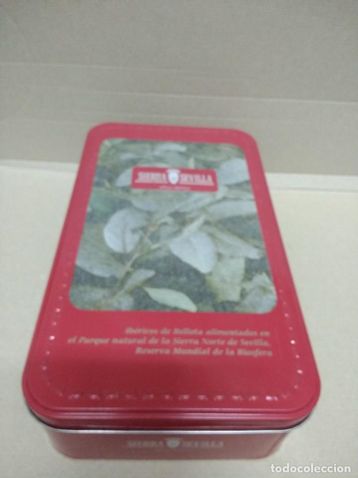 Bo&icirc;tes et petites bo&icirc;tes m&eacute;talliques: Caja  de Sierra de Sevilla