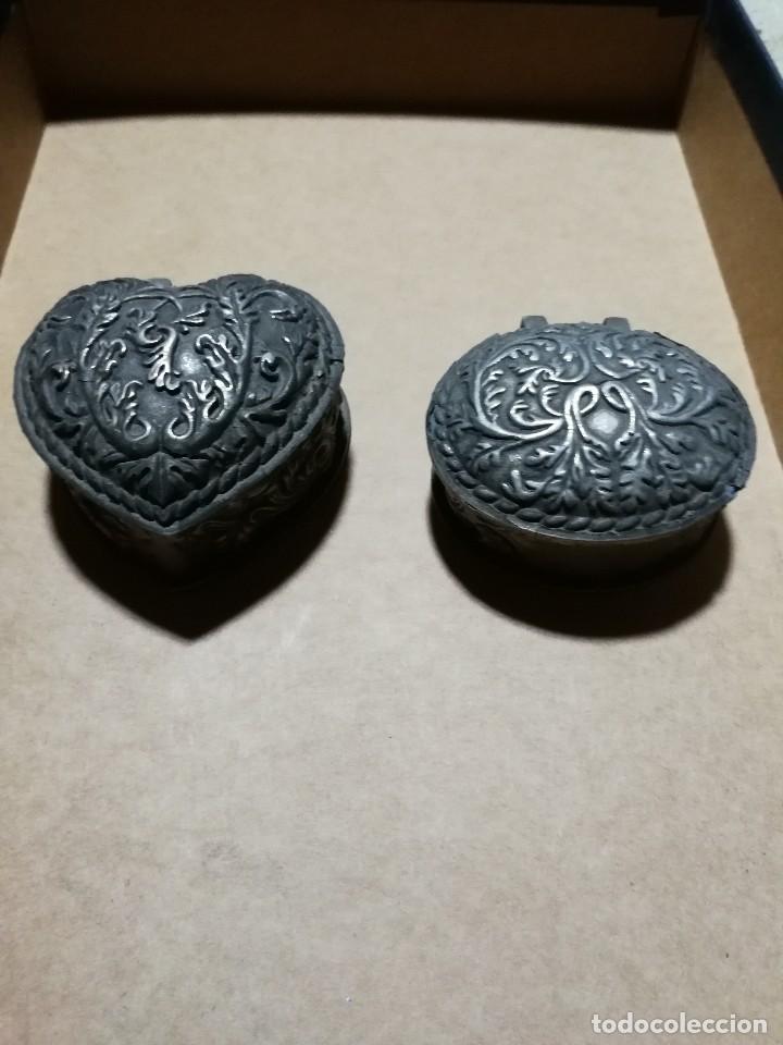 Cajas y cajitas met&aacute;licas: PAREJA DE ANTIGUOS JOYEROS METAL, CON TAPAS SUELTAS PARA REPARAR