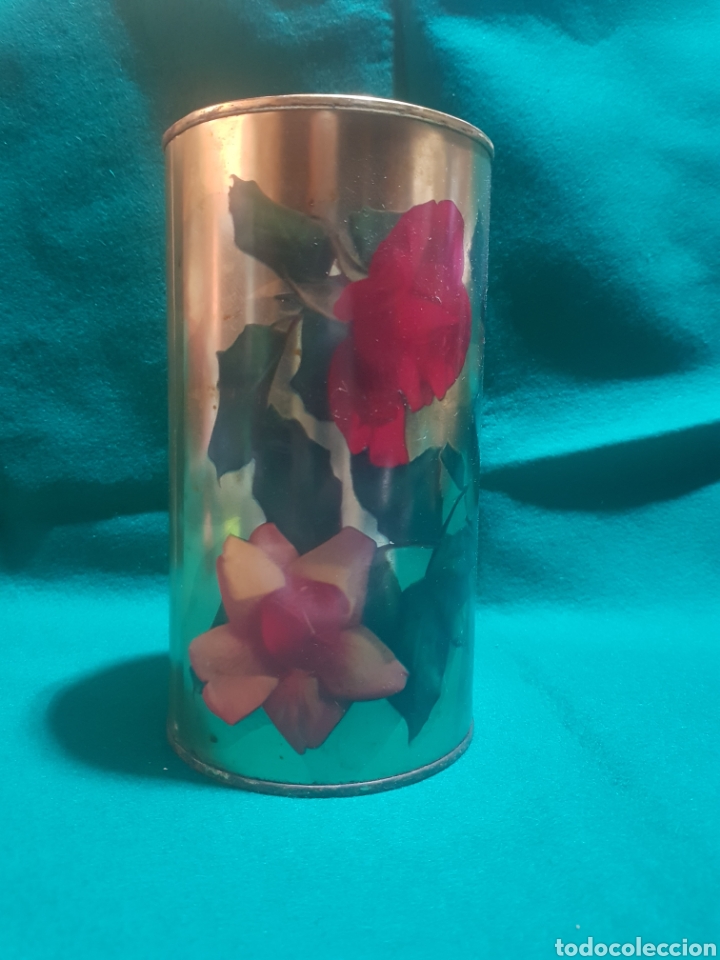 Caixas e caixinhas met&aacute;licas: Lata met&aacute;lica con motivos florales
