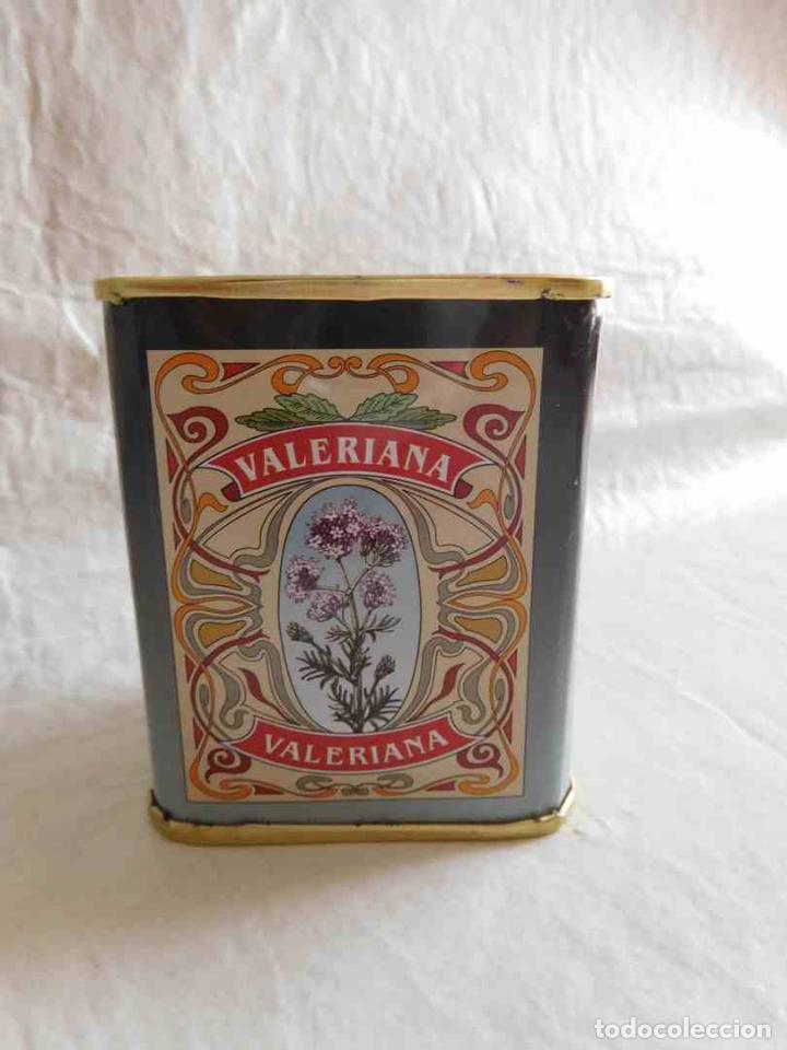 Blechdosen und Kisten: Lata litografiada de Valeriana. Con tapa.