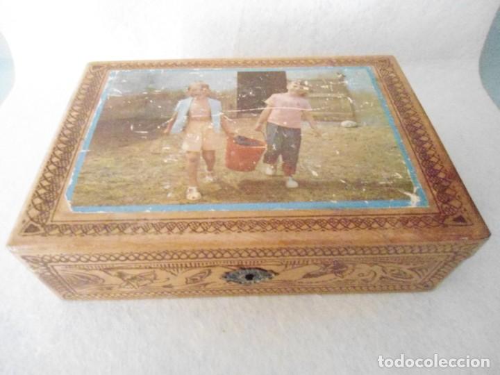 Cajas y cajitas met&aacute;licas: ANTIGUA CAJA DE MADERA - Foto 1