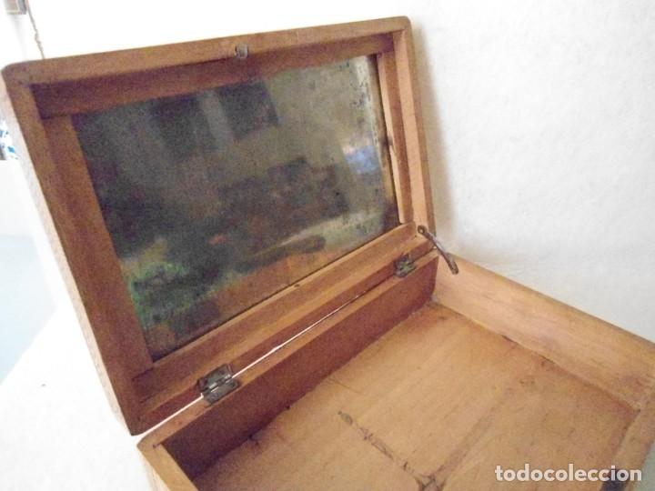 Cajas y cajitas met&aacute;licas: ANTIGUA CAJA DE MADERA - Foto 6