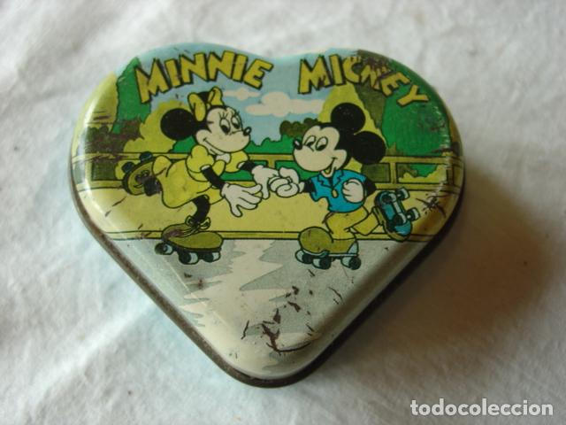 Cajas y cajitas met&aacute;licas: Cajita Minnie Mickey Mouse. Coraz&oacute;n. Copirght Walt Disney. Balvi. 6x7x1,8 cm.