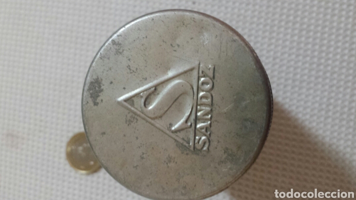 Cajas y cajitas met&aacute;licas: Antigua lata Sandoz - Foto 2