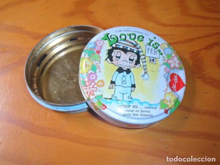 Cajas y cajitas met&aacute;licas: CAJA DE CARAMELOS AMOR ES... , LOVE IS... - CAJITA METELICA CLIC-CLIC