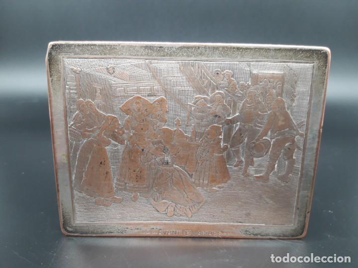 Cajas y cajitas met&aacute;licas: Caja cobre repujado Francesa - Foto 1