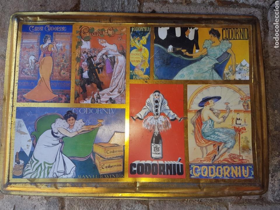 Cajas y cajitas met&aacute;licas: Inmensa lata relieve serigraf&iacute;a codorniu