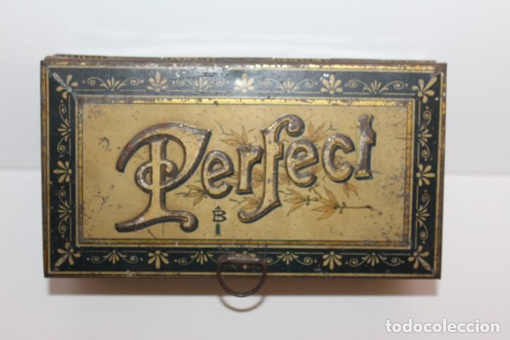 Cajas y cajitas met&aacute;licas: ANTIGUA CAJA  METALICA O CHAPA DE IMPRENTA VACIA  MARCA PERFECT