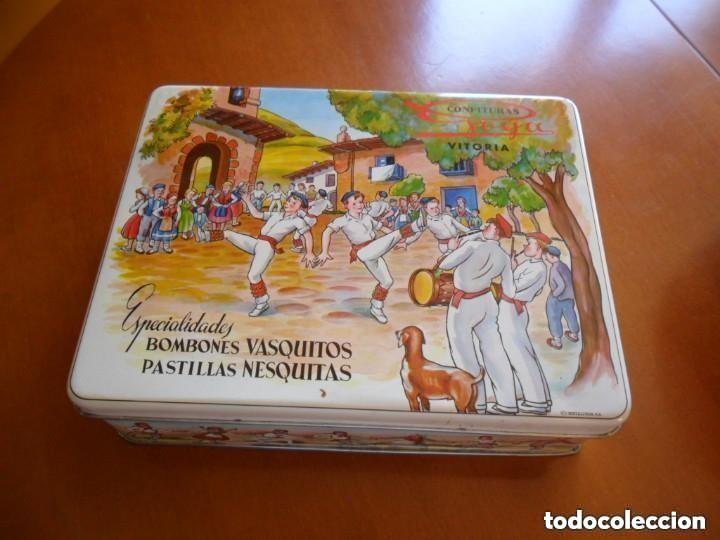 Cajas y cajitas met&aacute;licas: CAJA DE BOMBONES VASQUITOS - Foto 3