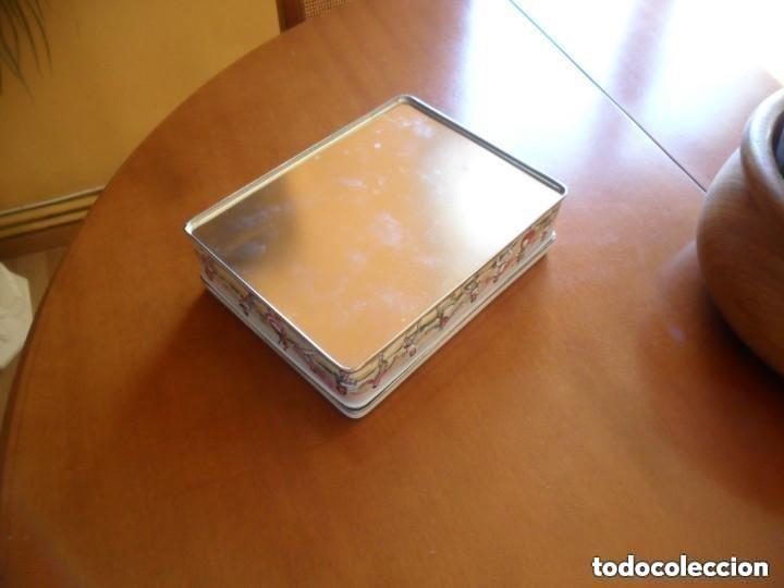 Cajas y cajitas met&aacute;licas: CAJA DE BOMBONES VASQUITOS - Foto 7