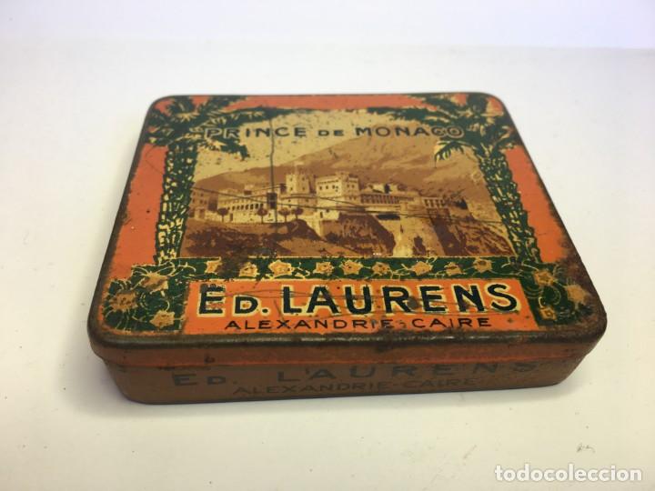 Bo&icirc;tes et petites bo&icirc;tes m&eacute;talliques: ANTIGUA CAJA DE METAL CIGARRILLOS PRINCE DE MONACO