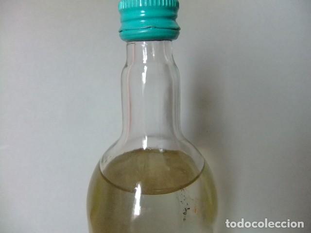 Cajas y cajitas met&aacute;licas: CCA BOTELLA AGUA del CARMEN LLENA PRECINTADA Medicamento - Bouteille pleine &nbsp;