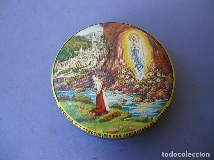 Cajas y cajitas met&aacute;licas: cajita metalica souvenir lourdes 6,5cm aprox