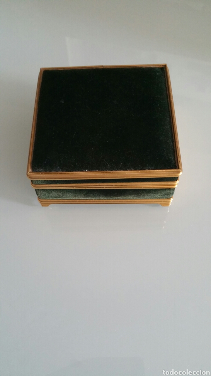 Cajas y cajitas met&aacute;licas: Joyero caja de m&uacute;sica, forrado en terciopelo , funcionando.