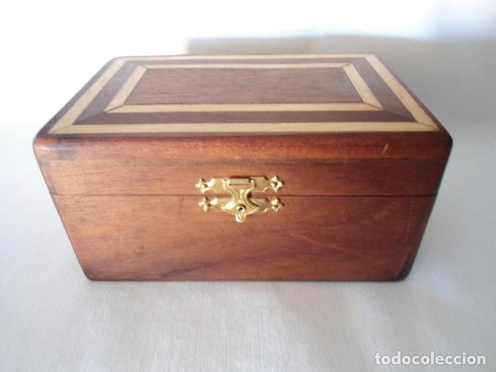 Cajas y cajitas met&aacute;licas: ANTIGUO JOYERO ARTESANAL DE CAOBA