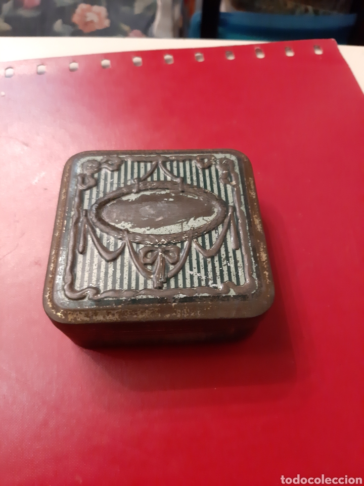 Casse e cassette metalliche: Antigua caja de metal ANTIG&Uuml;EDADES O ALMAC&Eacute;N DO COLISEVM COLECCIONISMO