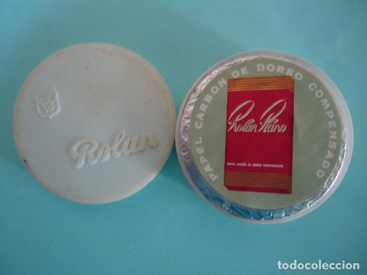 Bo&icirc;tes et petites bo&icirc;tes m&eacute;talliques: CAJA DE PLASTICO MARCA ROLAN CON LA CINTA DE MAQUINA DE ESCRIBIR SIN USAR. CAJA COLOR BLACO. --- 3