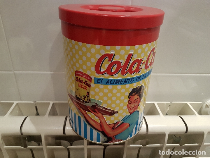 Cajas y cajitas met&aacute;licas: lata de colacao muy buen estado ver fotos