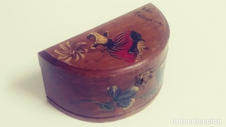 Cajas y cajitas met&aacute;licas: caja joyero madera media luna