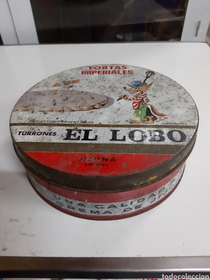 Bo&icirc;tes et petites bo&icirc;tes m&eacute;talliques: El lobo Tartas imperiales jijona 1880