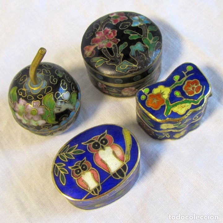 Casse e cassette metalliche: 4 peque&ntilde;as cajas en metal y vidrio lacado