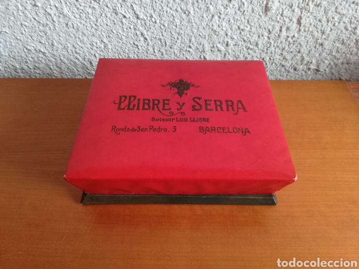 Blechdosen und Kisten: Caja Confiter&iacute;a Llibre y Serra Sucesor Llu&iacute;s Serra - Barcelona Ronda Sant Pere 3 - Caramelera