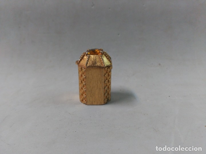Cajas y cajitas met&aacute;licas: CAJA, CAJITA DE METAL DORADO CON DETALLE COLOR AMBAR EN LA TAPA