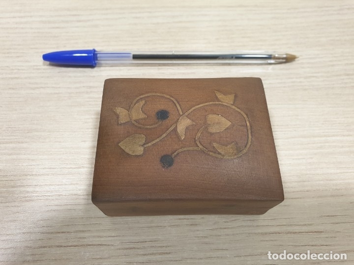 Cajas y cajitas met&aacute;licas: CAJITA DE MADERA CON INCRUSTACIONES - Foto 1