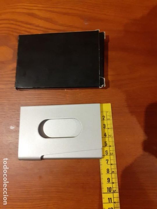 Cajas y cajitas met&aacute;licas: tarjetero metalico a estrenar - Foto 3