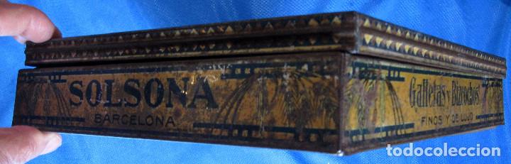 Bo&icirc;tes et petites bo&icirc;tes m&eacute;talliques: CAJA MET&Aacute;LICA SIN VIDRIO. GALLETAS Y BIZCOCHOS SOLSONA, SIN FECHA.