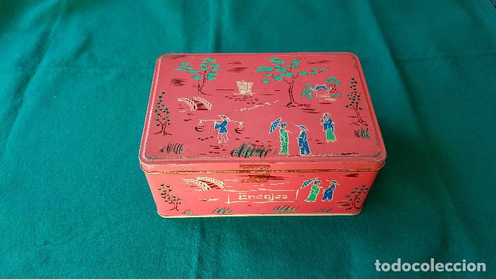 Cajas y cajitas met&aacute;licas: CAJA METAL COLA-CAO ENCAJES COLACAO