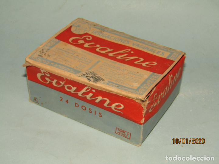 Bo&icirc;tes et petites bo&icirc;tes m&eacute;talliques: Antigua Caja de EVALINE Irrigaciones Vaginales  de Lab. J. SOTO de Zaragoza