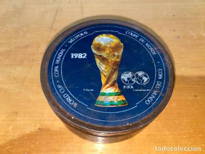 Cajas y cajitas met&aacute;licas: ANTIGUA CAJA MUNDIAL ESPA&Ntilde;A 1982  CARAMELOS CAVENDISH & HARVEY LONDON
