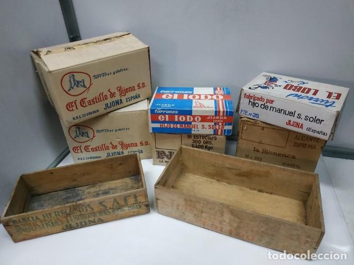 Bo&icirc;tes et petites bo&icirc;tes m&eacute;talliques: cajas antiguas de turron de jijona Alicante moldes para hacer pastillas de turron de almac&eacute;n antiguo