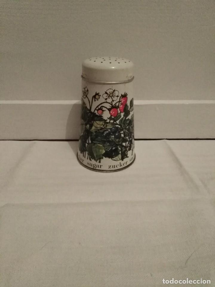 Cajas y cajitas met&aacute;licas: Antigua lata de az&uacute;car regency ware - Foto 1